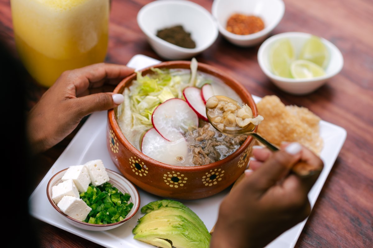 Pozole Blanco Especial